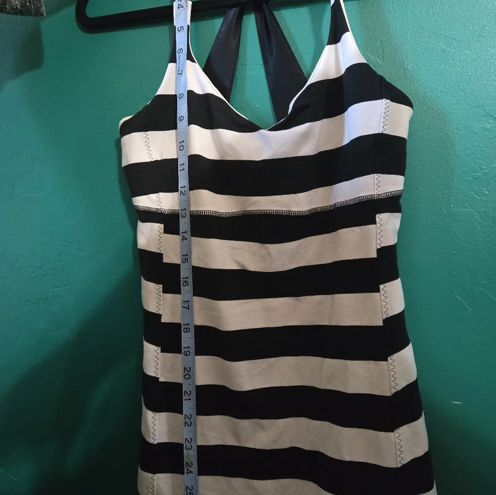 Lululemon Striped Racerback - Picture 4 of 8